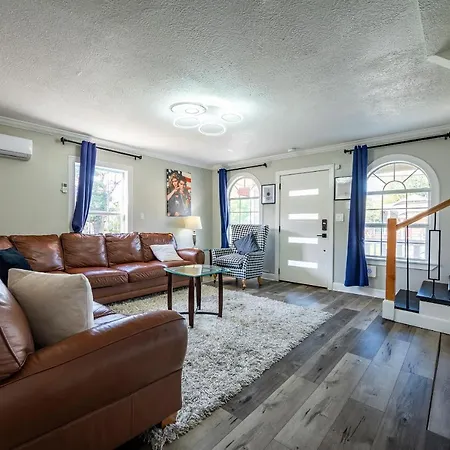 5BR HOME SLEEPS 16 DOWNTOWN/Pet Friendly/EV Charger